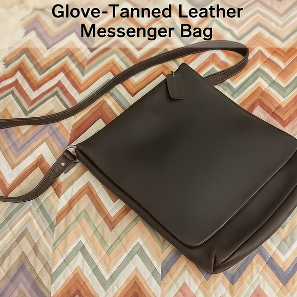 Coach Vintage Glove-Tanned Leather Messenger Bag – Dark Brown